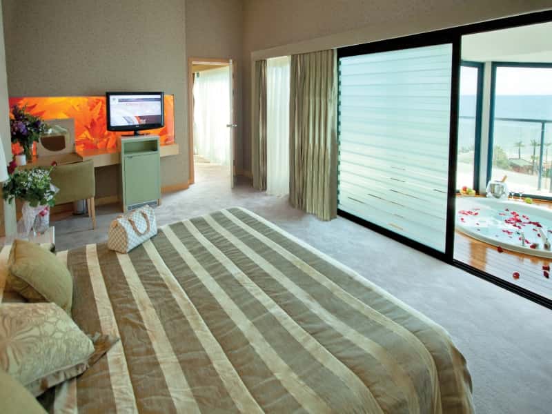 Cornelia De Luxe Resort